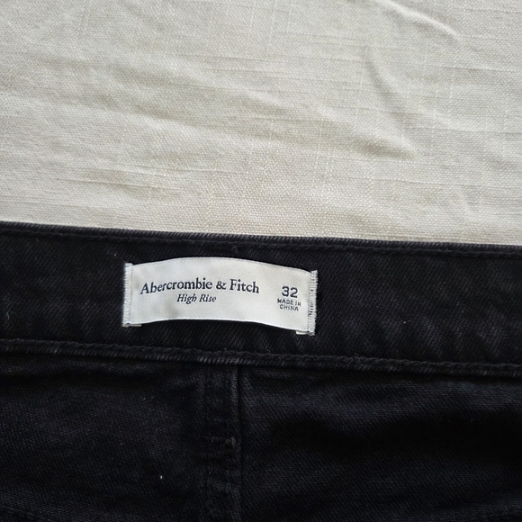 NWT Abercrombie & Fitch Black Denim Jean Skirt with Studded 36 Inch Waist 32 - Picture 3 of 7